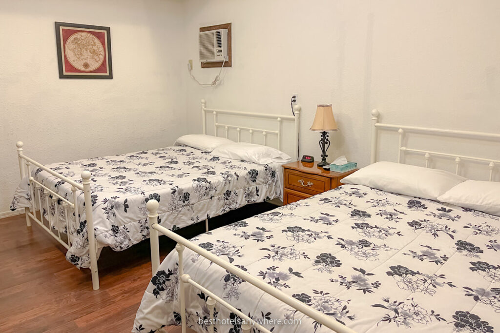K7 Bed and Breakfast Pahrump two double queen beds