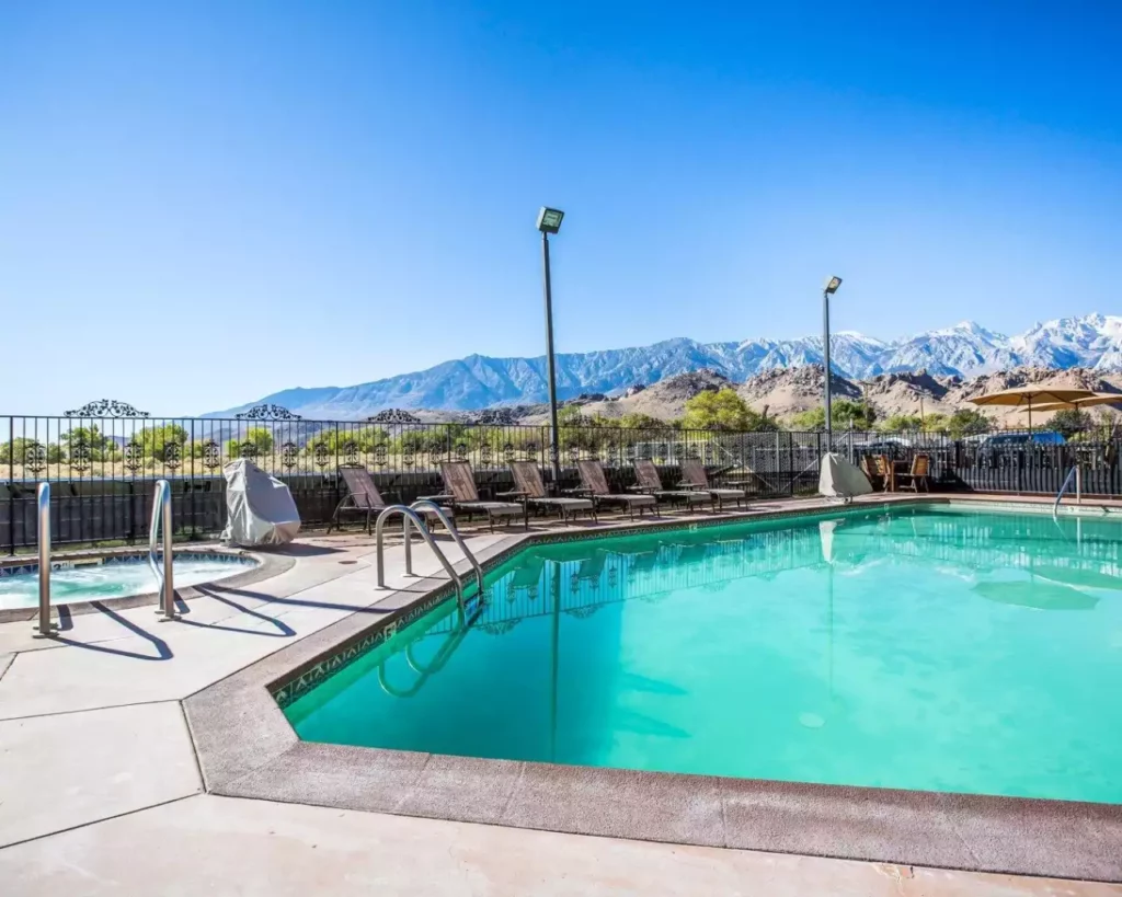 Quality Inn is one of the best hotels in Lone Pine CA with outdoor swimming pool and hot tub with a stunning view