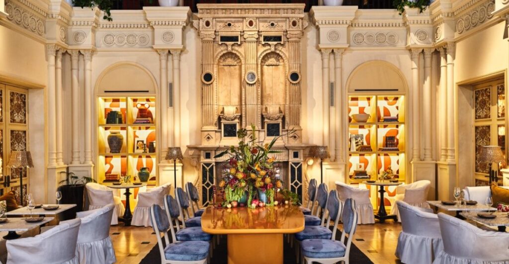 Hotel Per La high end dining room with tables chairs lights and ornaments one of the top hotels in LA