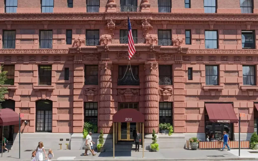 Exterior photo of the Lucerne Hotel in New York red brick building in Upper West Side