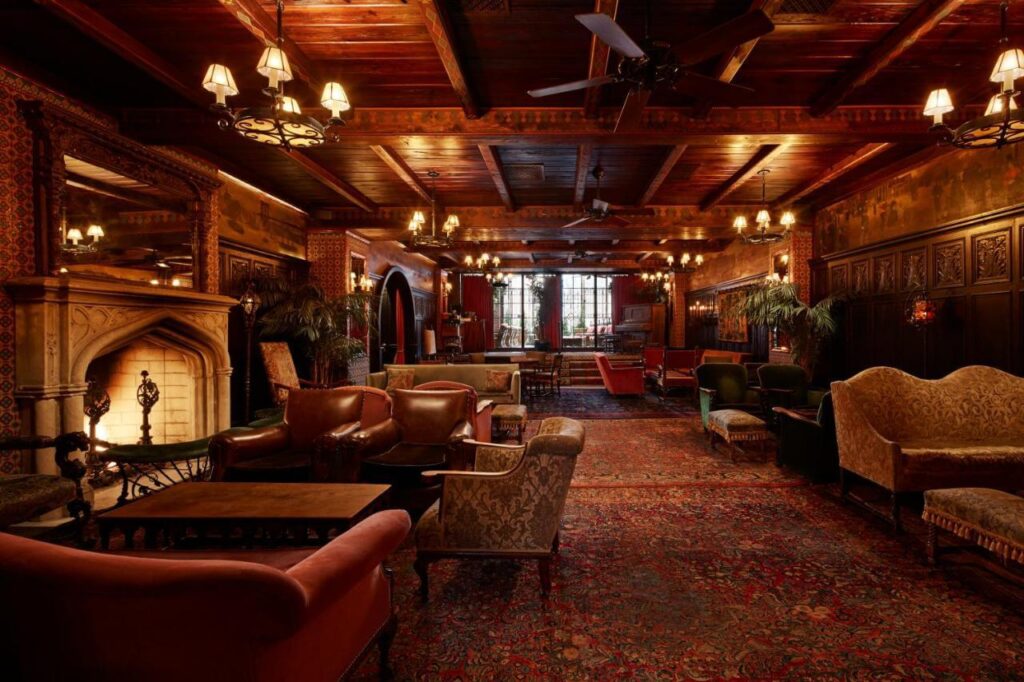 Luxurious lounge and bar area of a 5 star hotel in New York City dimly lit