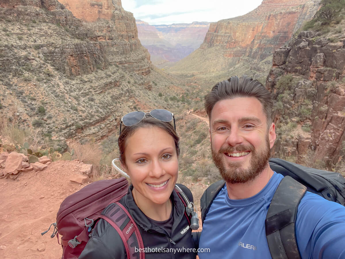 Couple taking a selfie on a hike in the Grand Canyon