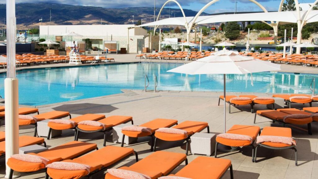 Swimming pool with sun loungers on a sunny day in Reno Nevada